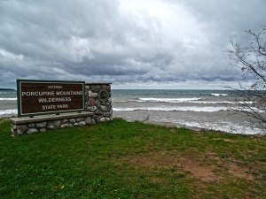 porcupine-storm-3904